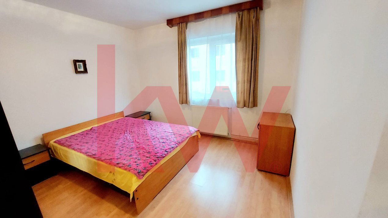 Apartament 4 camere zona Astra 