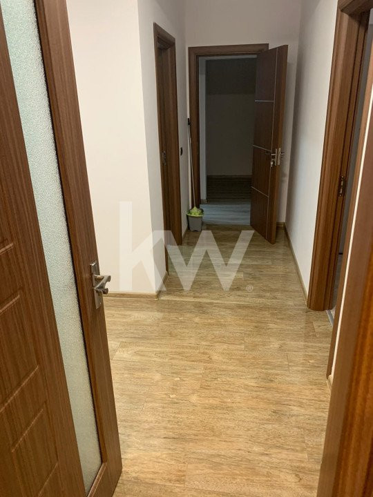 INCHIRIERE- Apartament 3 camere , suprafata generoasa Mall Coresi