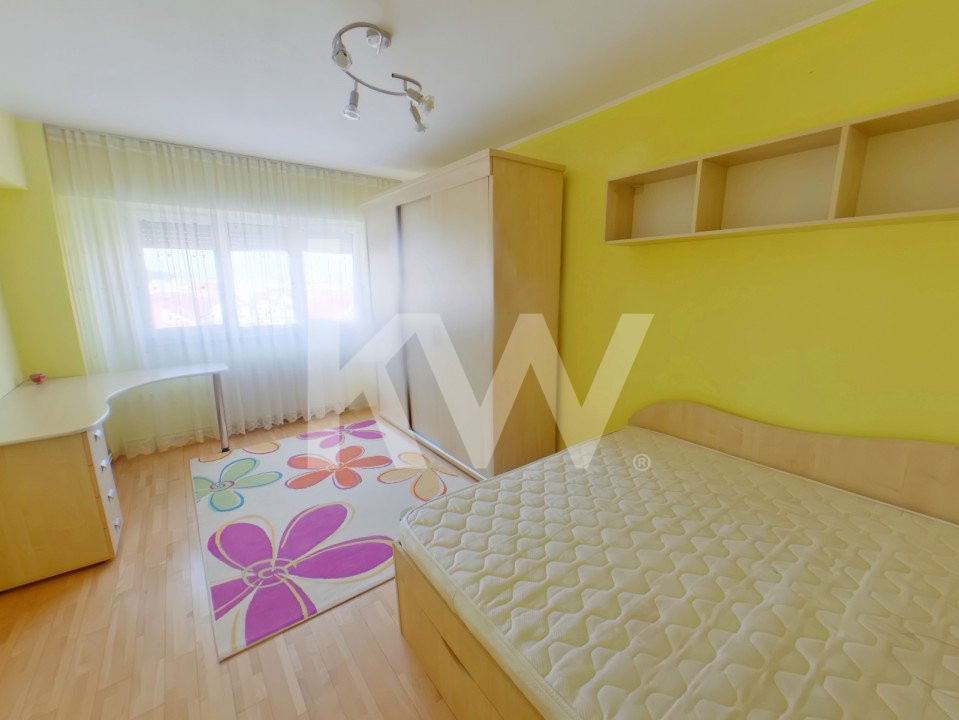 Inchiriere apartament cu 4 camere, Racadau, comision 0%