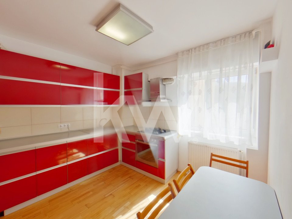 Inchiriere apartament cu 4 camere, Racadau, comision 0%