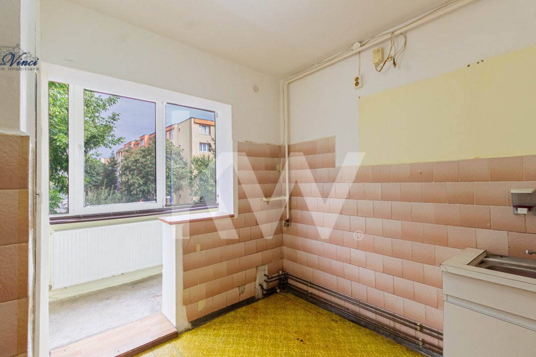 REZERVAT !Apartament  2 camere,decomandat!  Cartier- Triaj, Brașov