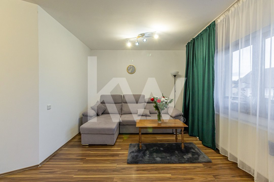 Apartament spatios cu vedere spre Brasov , zona de vile Coresi