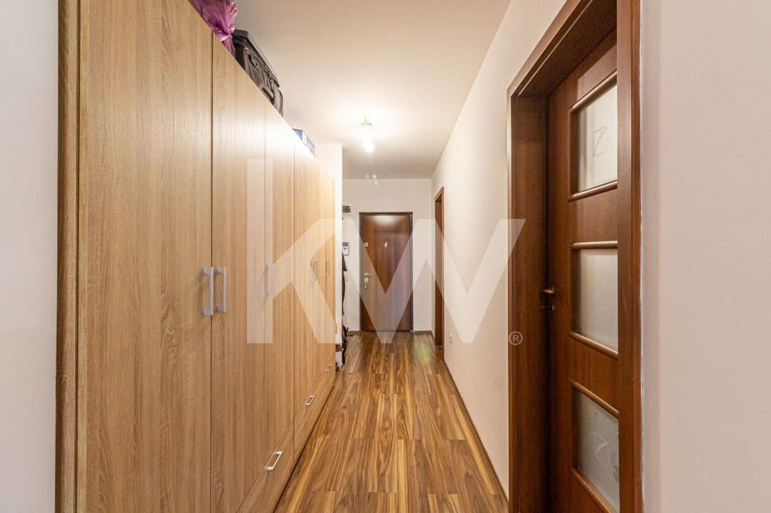 Apartament spatios cu vedere spre Brasov , zona de vile Coresi