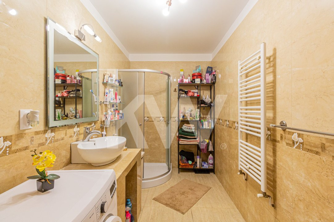 Apartament spatios cu vedere spre Brasov , zona de vile Coresi