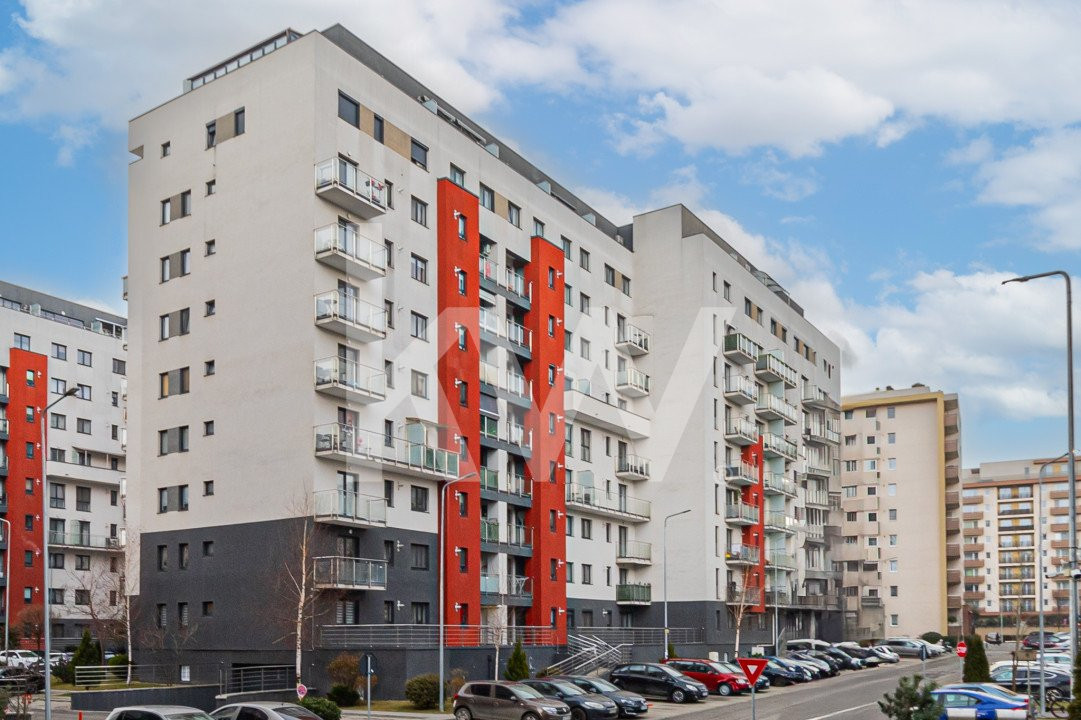 Apartament cu  4 camere cu  scara interioara  , 2 locuri parcare Coresi