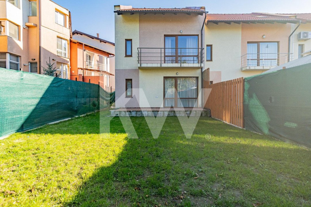 Apartament 5 camere cu curte proprie, zona usor accesibila