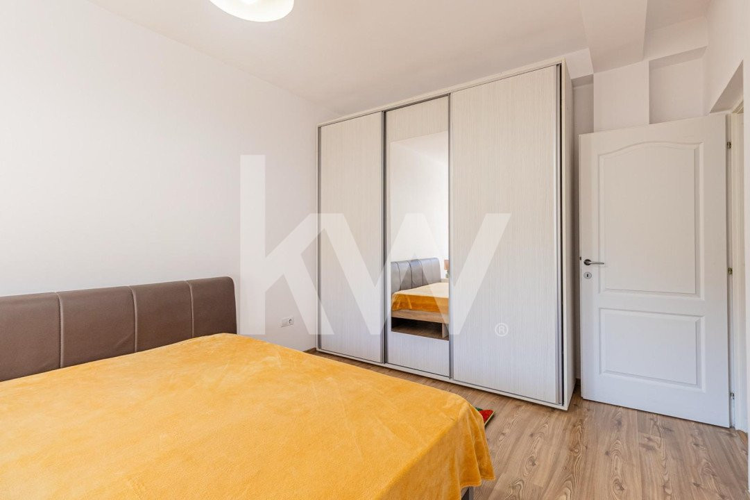 Apartament 5 camere cu curte proprie, zona usor accesibila