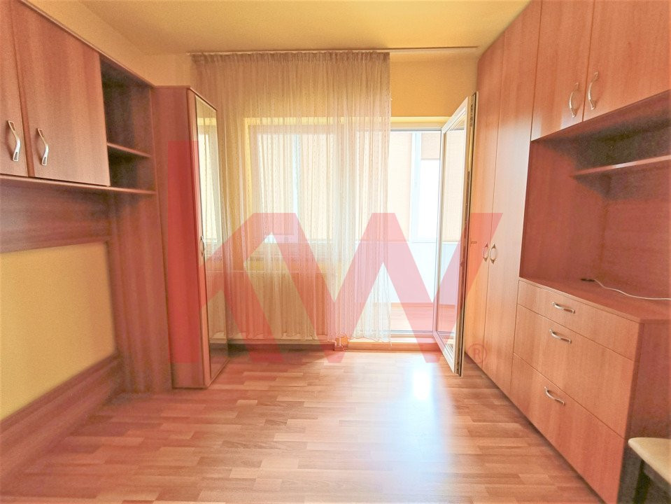 Apartament cu 3 Camere, etaj 3 din 4 - Comision 0