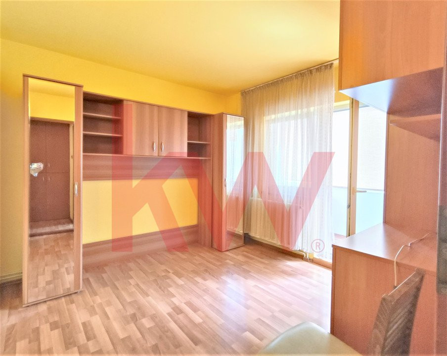 Apartament cu 3 Camere, etaj 3 din 4 - Comision 0