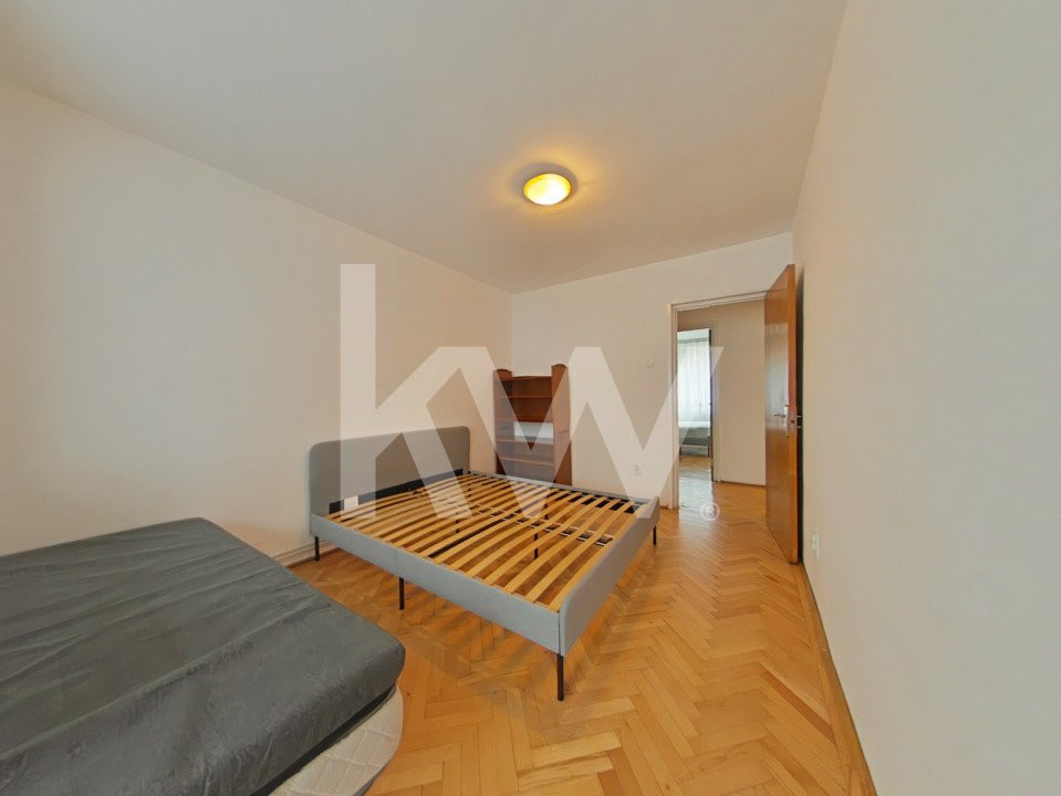 REZERVAT - Inchiriere apartament cu 3 camere, mobilat și utilat pe Bld Victoriei