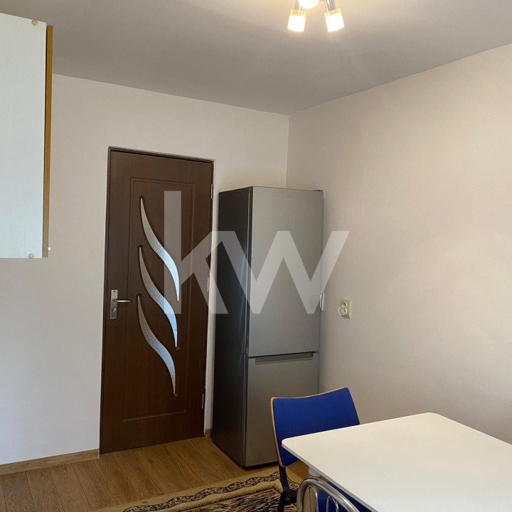 Apartament cu 2 camere, decomandat