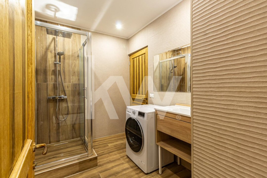 Apartament 3 camere cu gradina generoasa ,Ultracentral